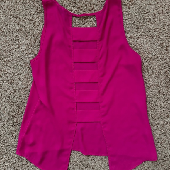 Express Tank Top - Picture 2 of 3